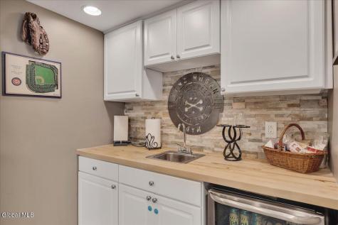 13 Coronado Way Malta NY 12020