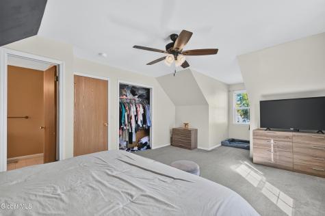 19 Oakhurst Drive Scotia NY 12302
