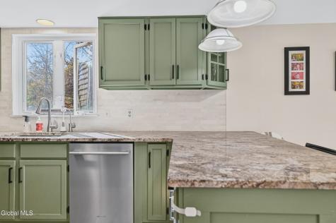 19 Oakhurst Drive Scotia NY 12302