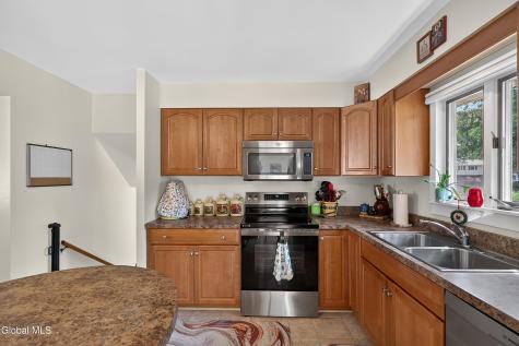 11 Evergreen Drive Voorheesville NY 12186