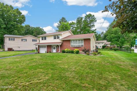 11 Evergreen Drive Voorheesville NY 12186