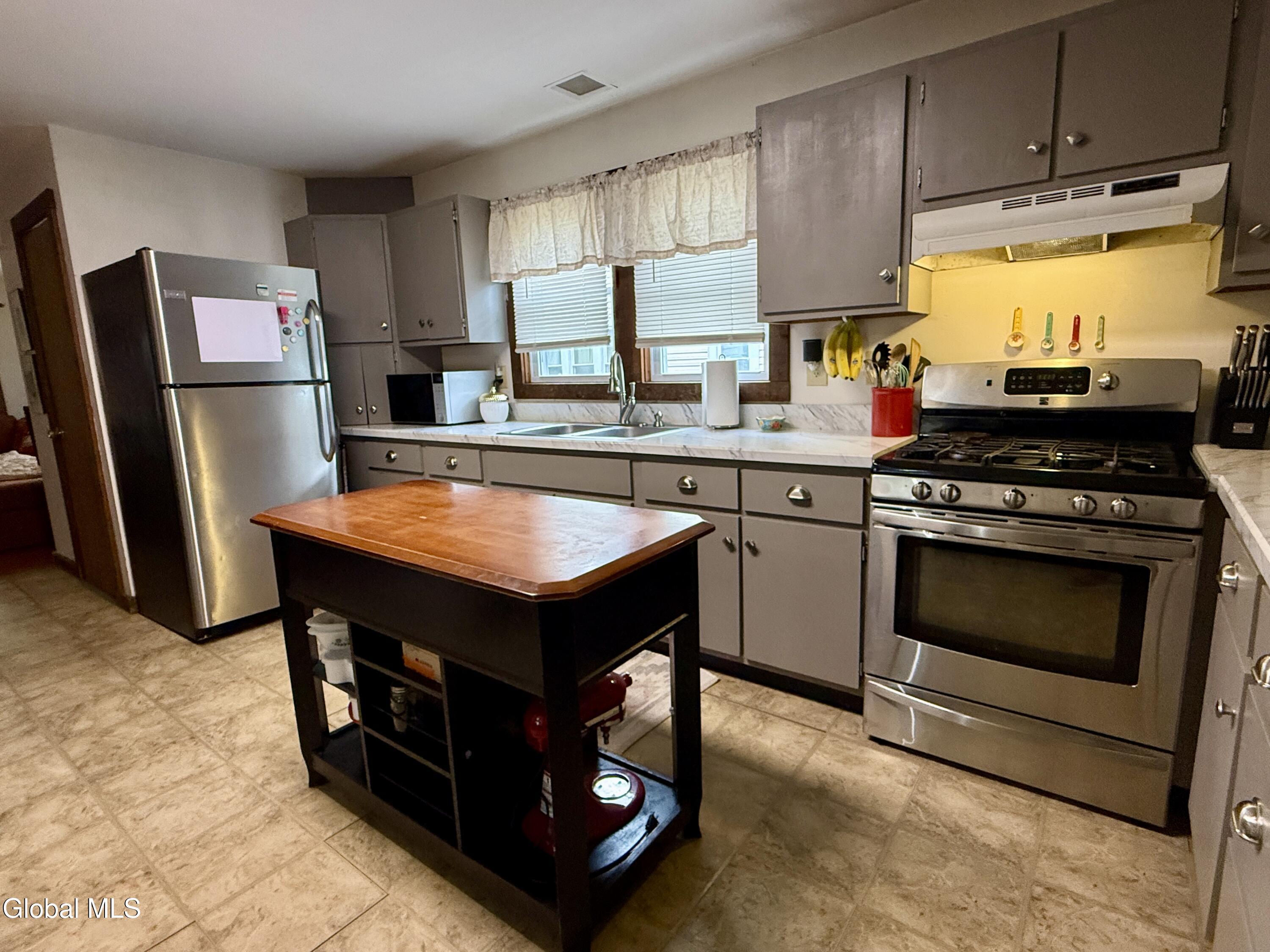 7 Dudley Street Glens Falls NY 12801