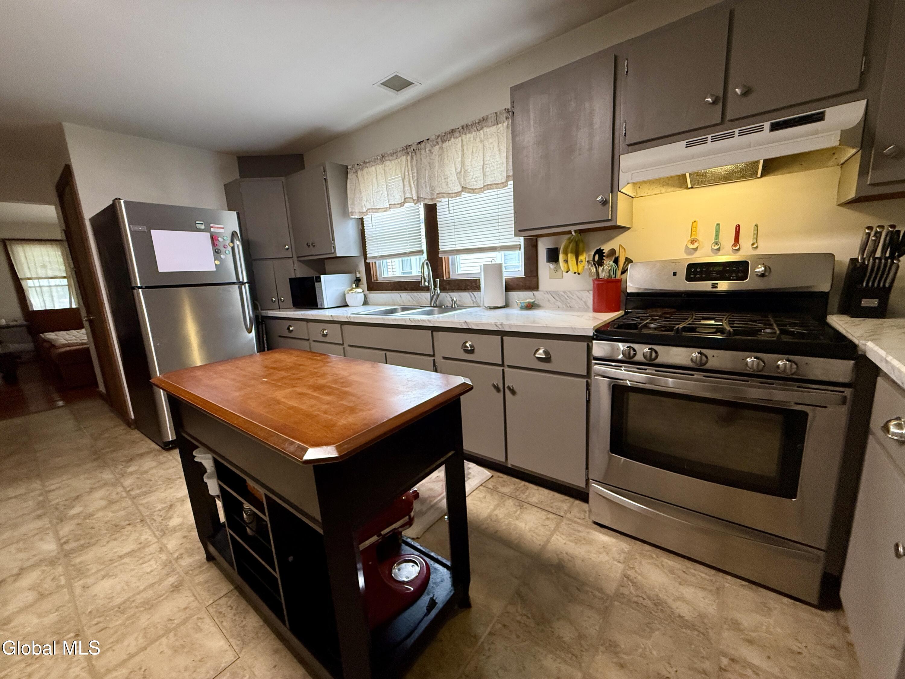 7 Dudley Street Glens Falls NY 12801
