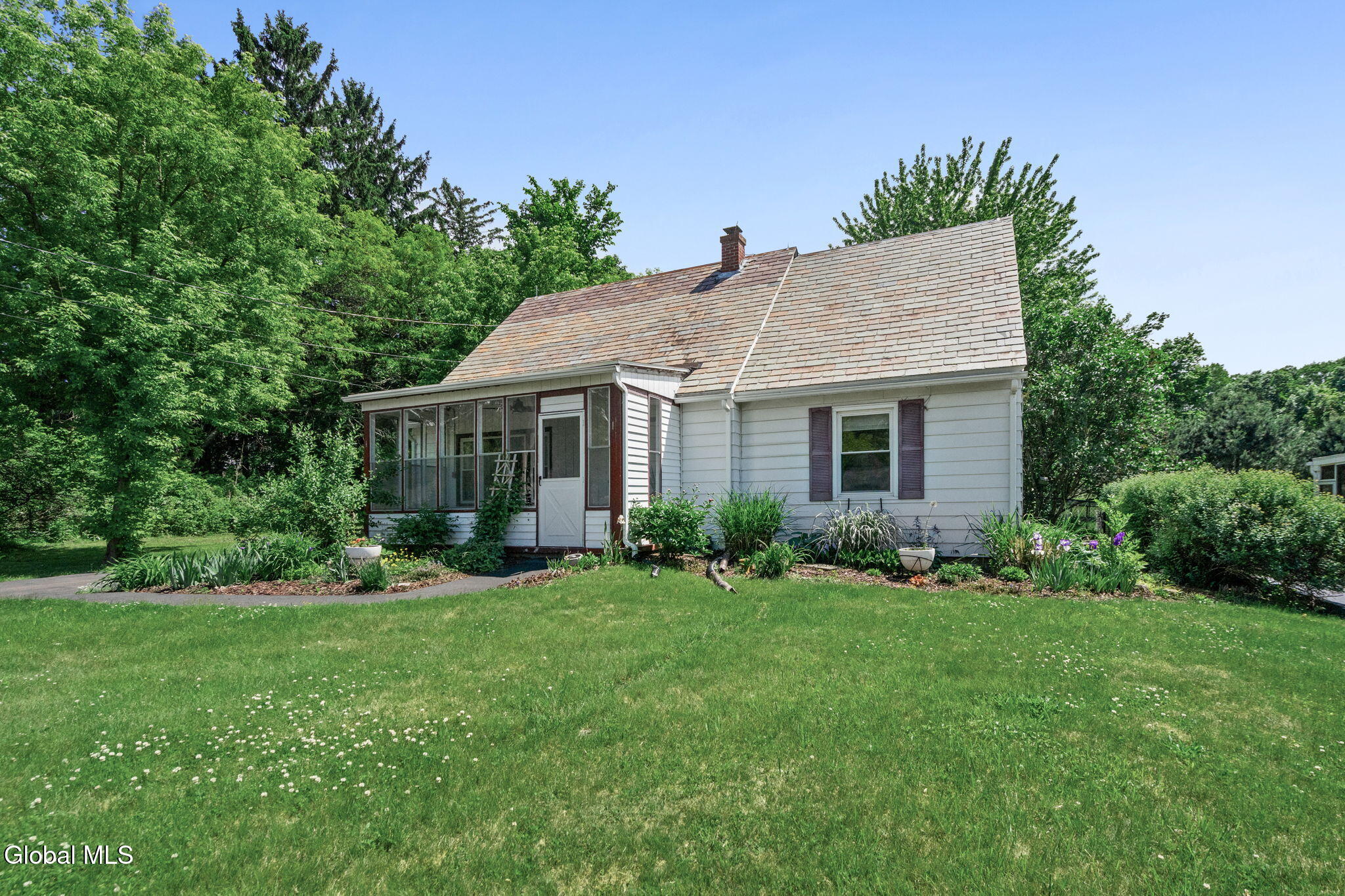 4 W Avenue B Rensselaer NY 12144