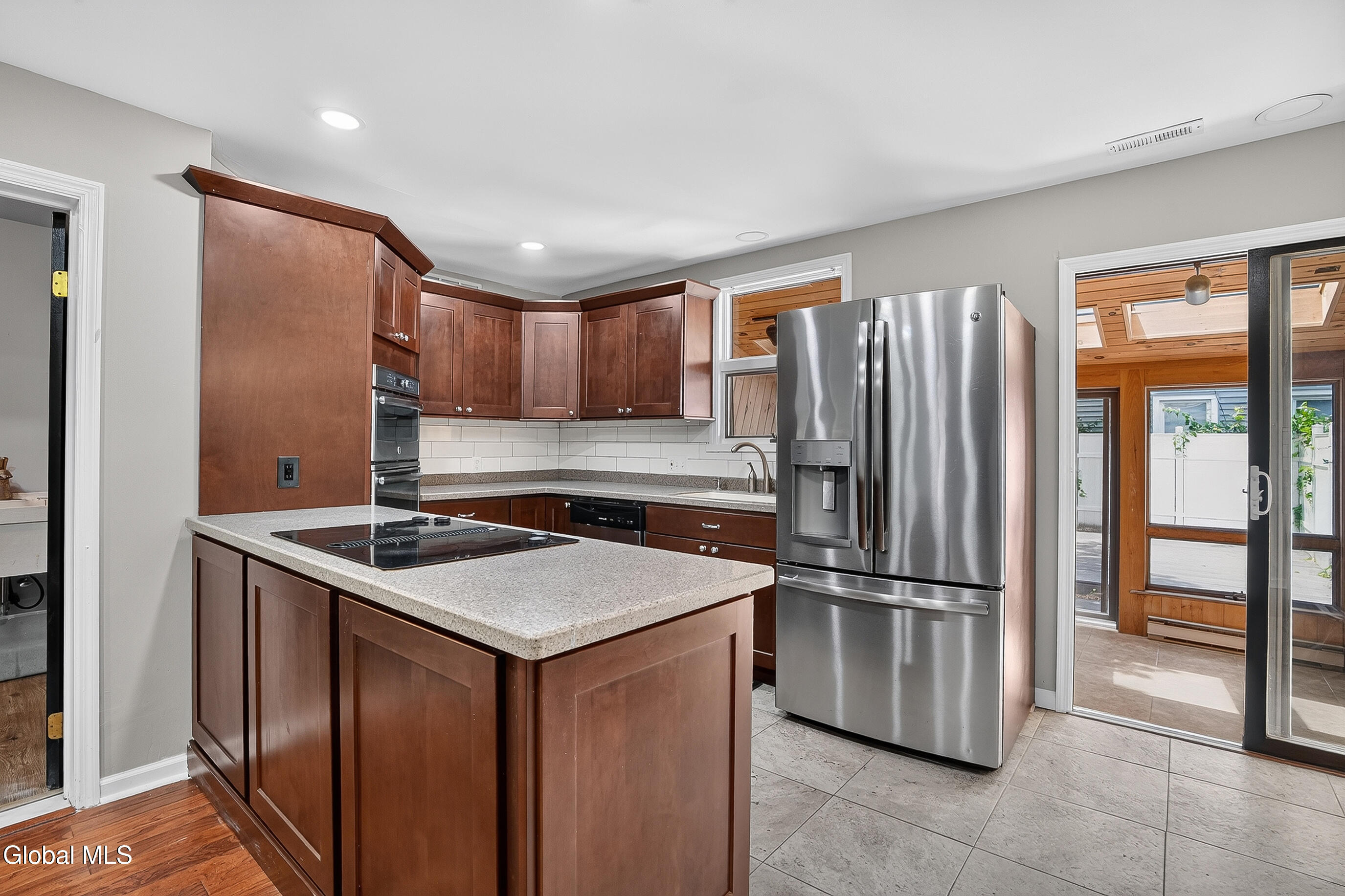 236 Elm Street Albany NY 12202