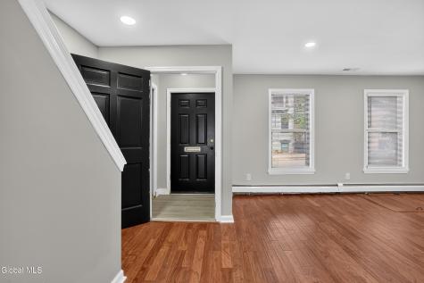 236 Elm Street Albany NY 12202