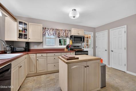 5793 Depot Road Voorheesville NY 12186