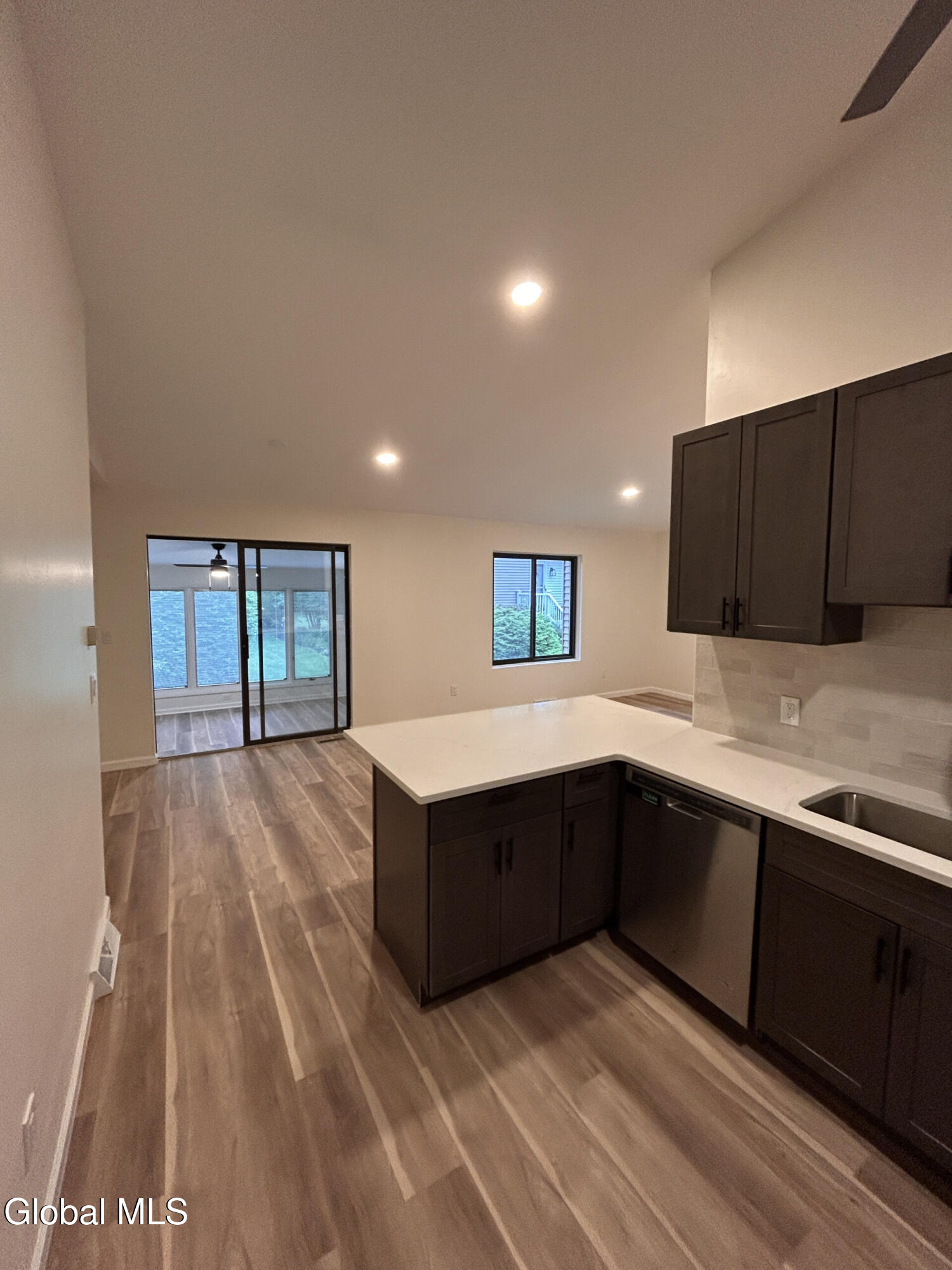 2 Loudonwood E Albany NY 12211