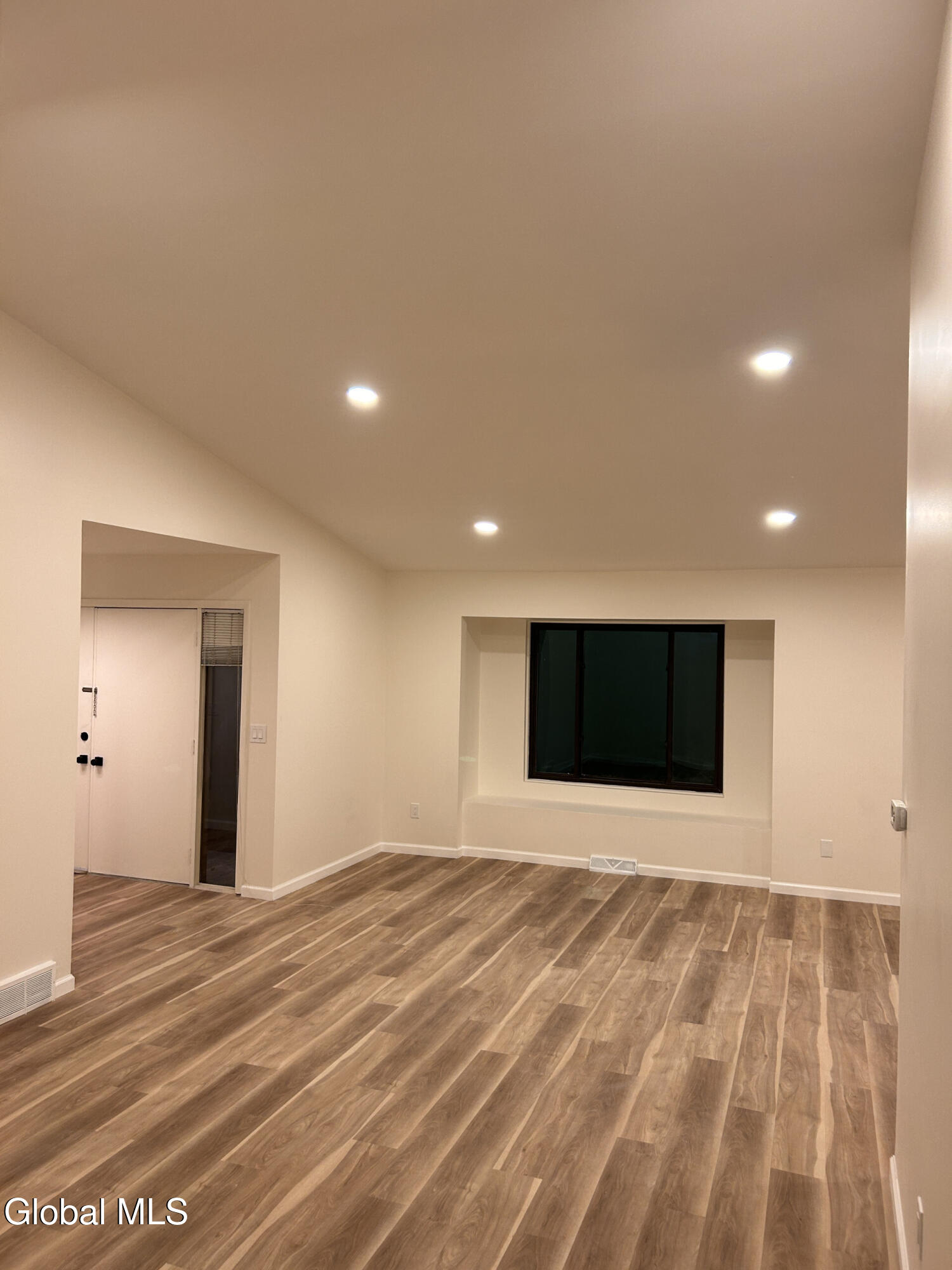 2 Loudonwood E Albany NY 12211