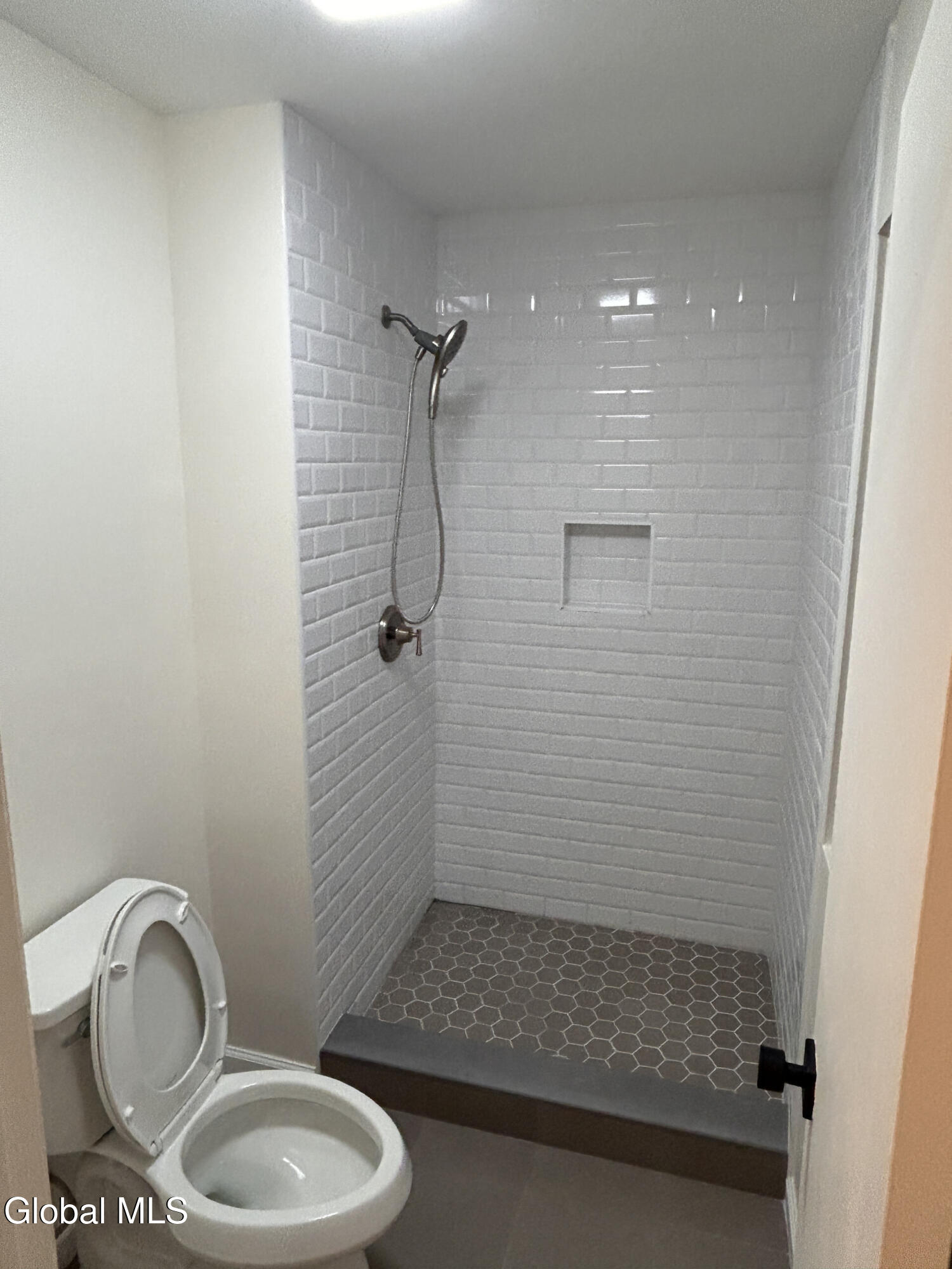 2 Loudonwood E Albany NY 12211