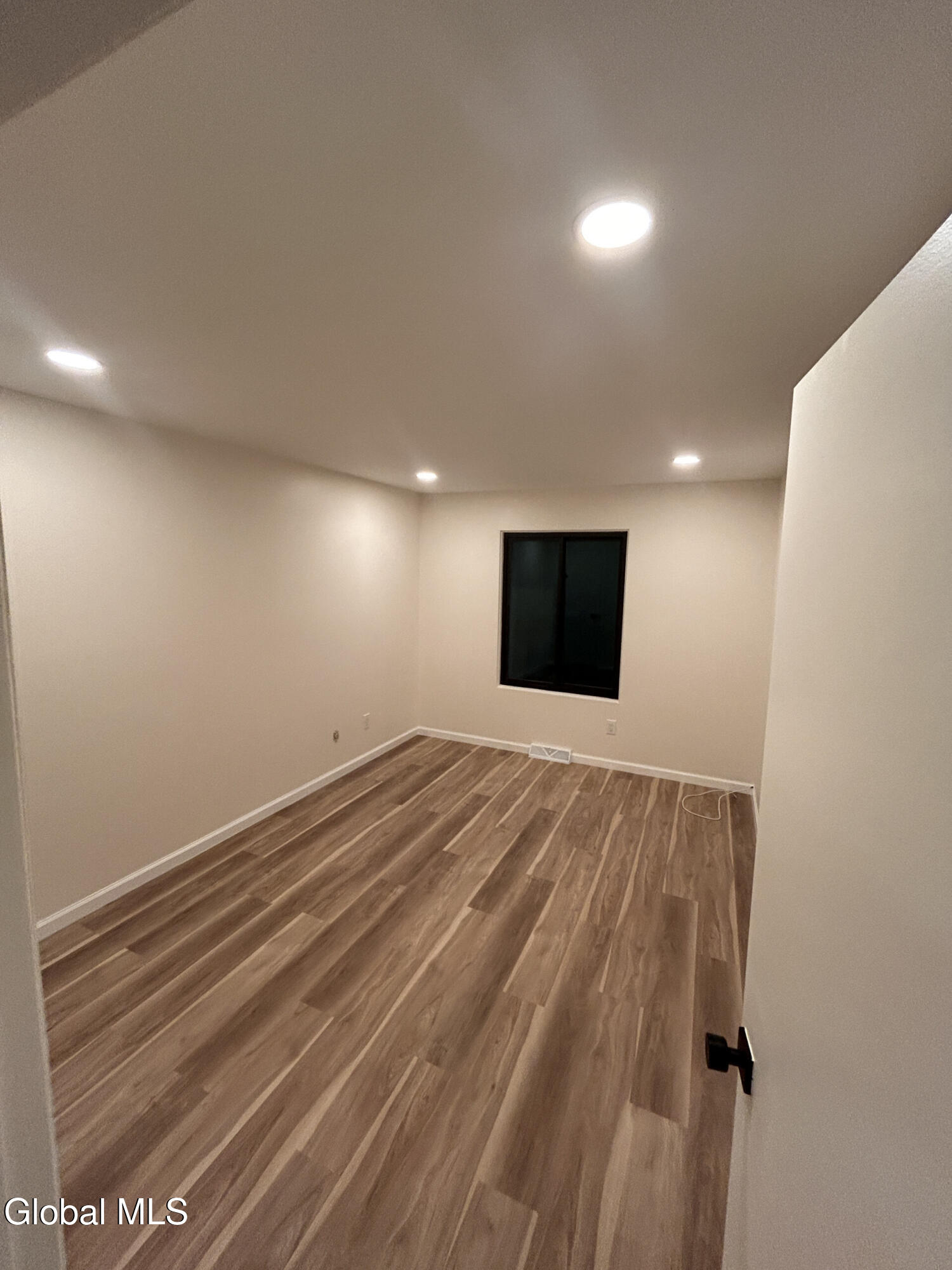2 Loudonwood E Albany NY 12211