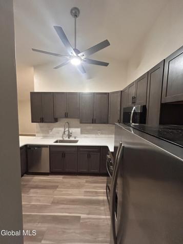 2 Loudonwood E Albany NY 12211