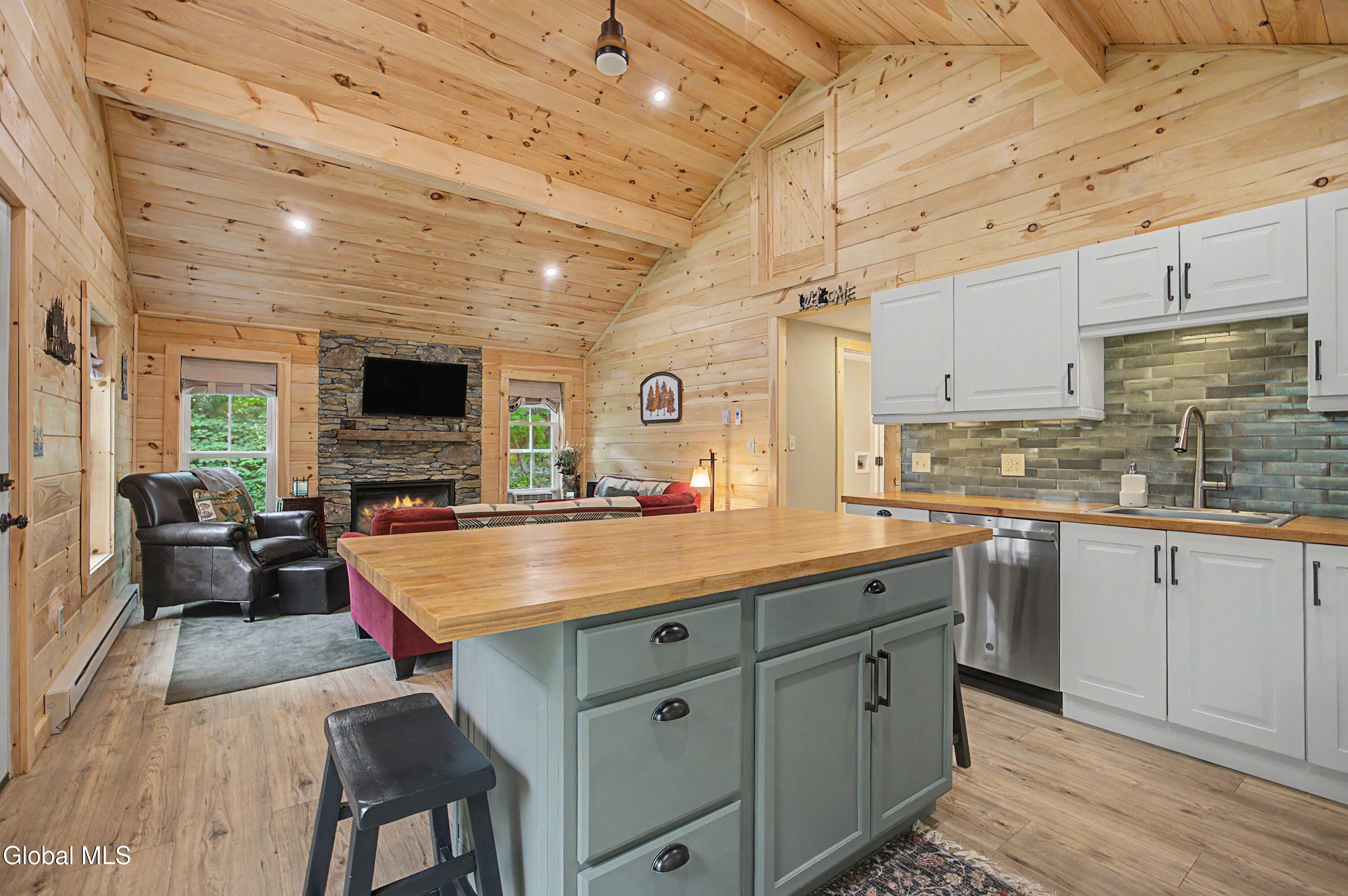 24 Mohican Road Bolton Landing NY 12814