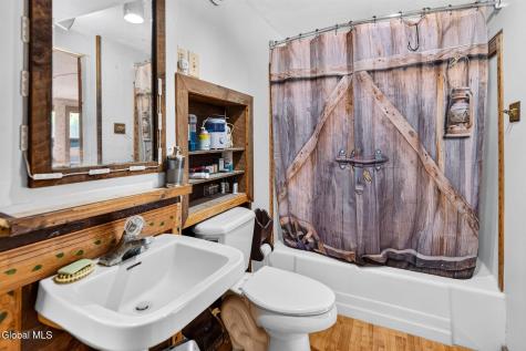 6523 Dunnsville Road Altamont NY 12009