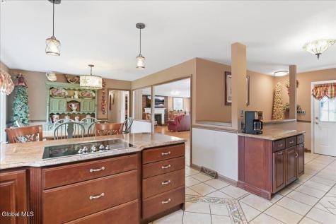 917 Londonderry Court Schenectady NY 12309