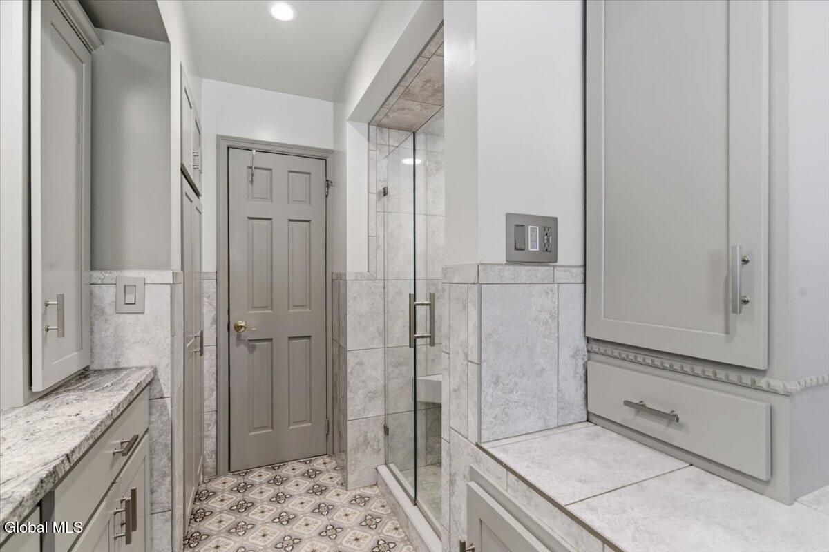 917 Londonderry Court Schenectady NY 12309