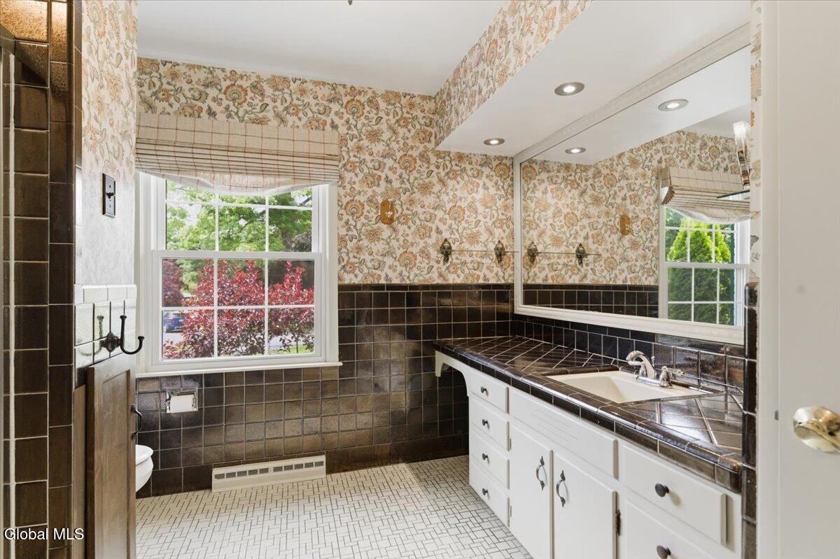 917 Londonderry Court Schenectady NY 12309
