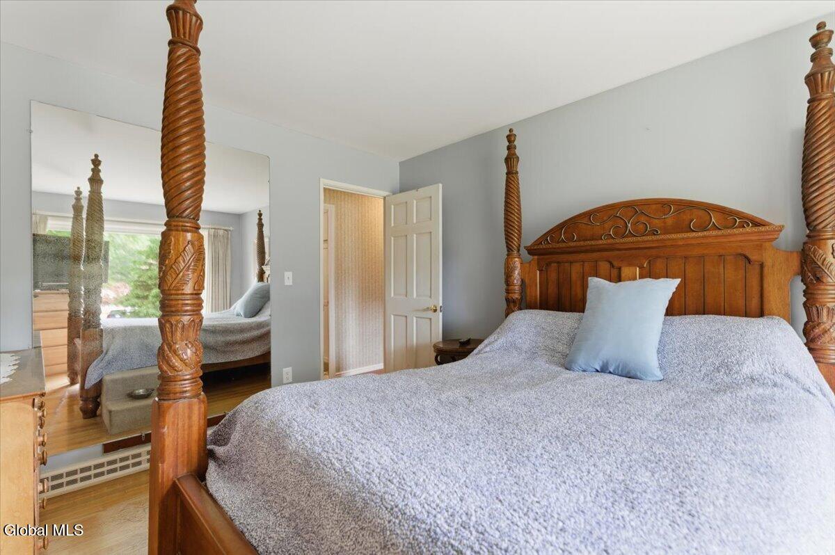 917 Londonderry Court Schenectady NY 12309