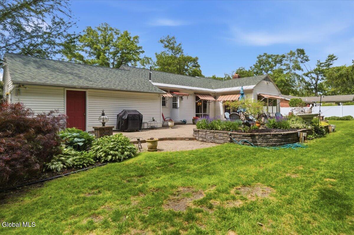 917 Londonderry Court Schenectady NY 12309