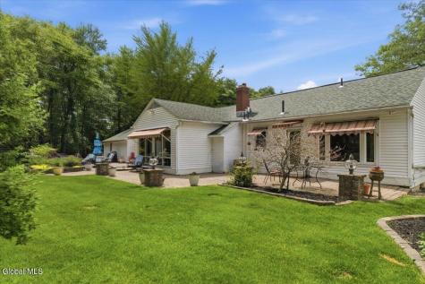 917 Londonderry Court Schenectady NY 12309