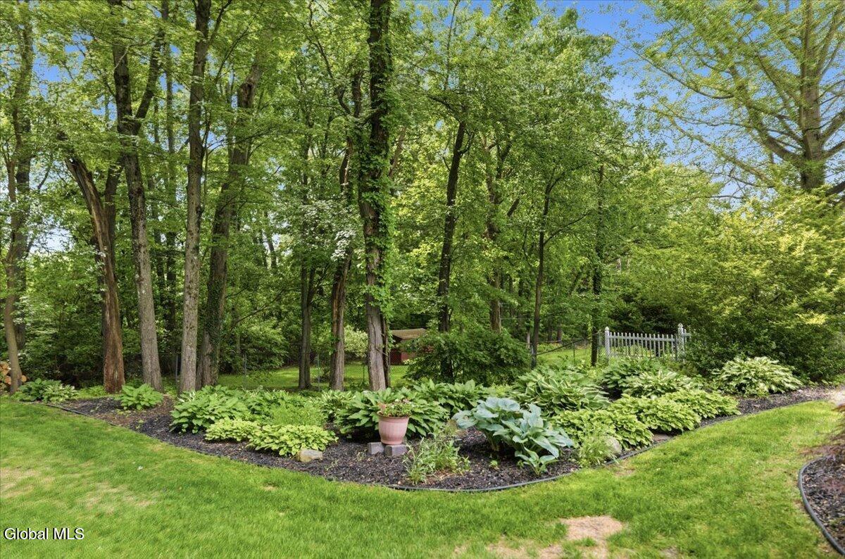 917 Londonderry Court Schenectady NY 12309