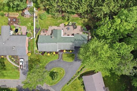 917 Londonderry Court Schenectady NY 12309