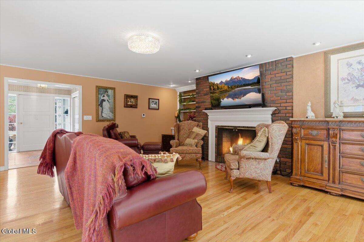 917 Londonderry Court Schenectady NY 12309