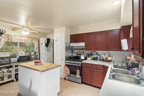 4982 State Route 7 Hoosick Falls NY 12090