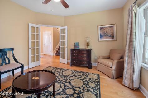 16 Callaway Circle Loudonville NY 12211