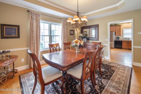 16 Callaway Circle Loudonville NY 12211