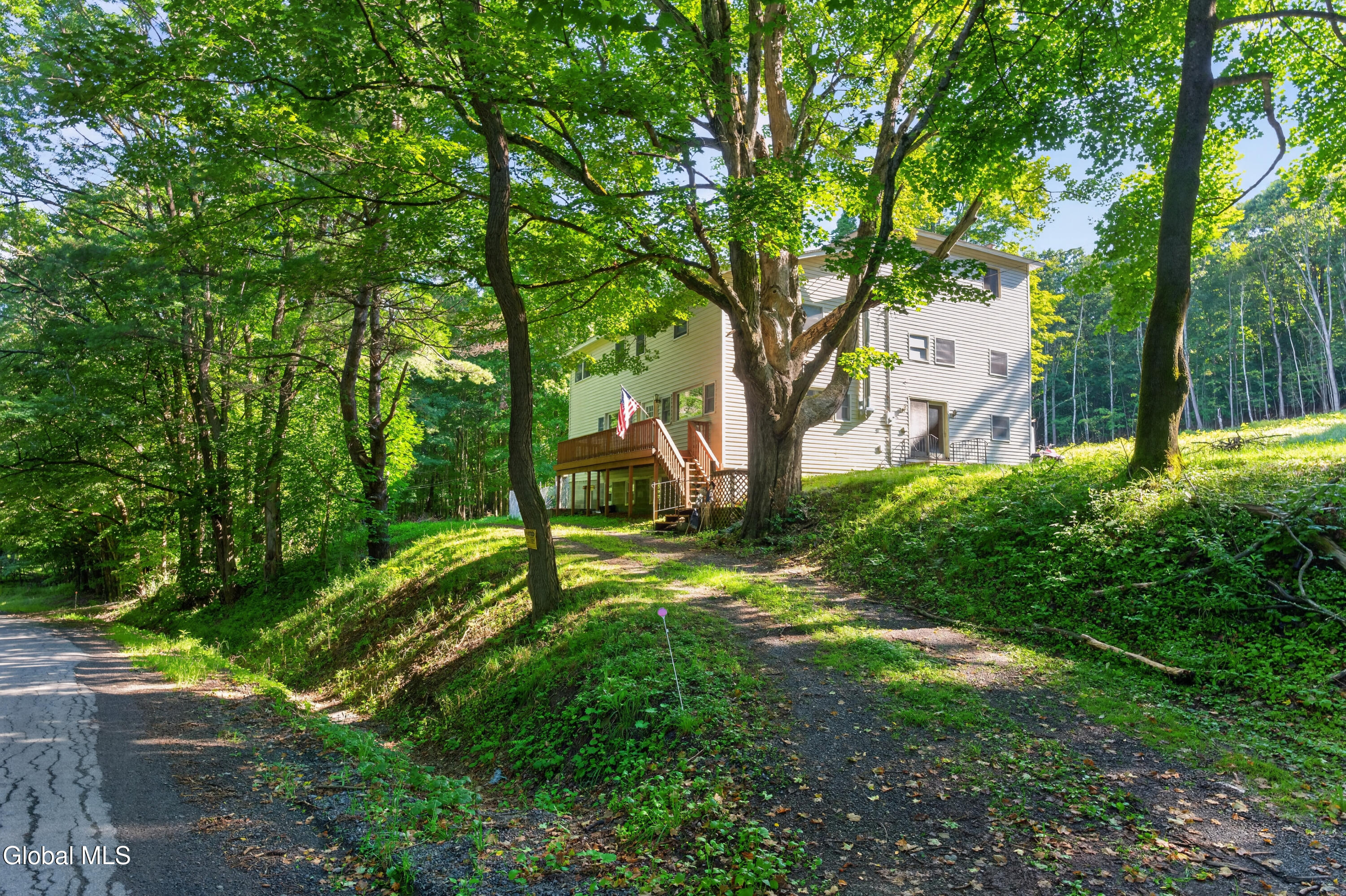 522 Konchar Road Maryland NY 12116