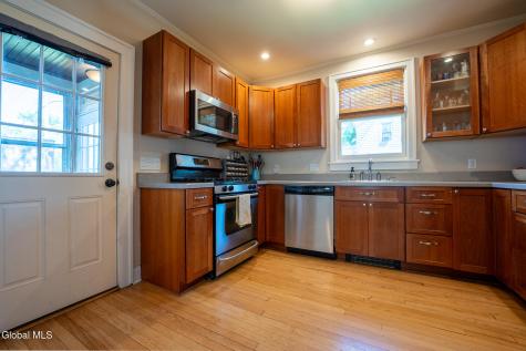 49 Glendale Avenue Albany NY 12208