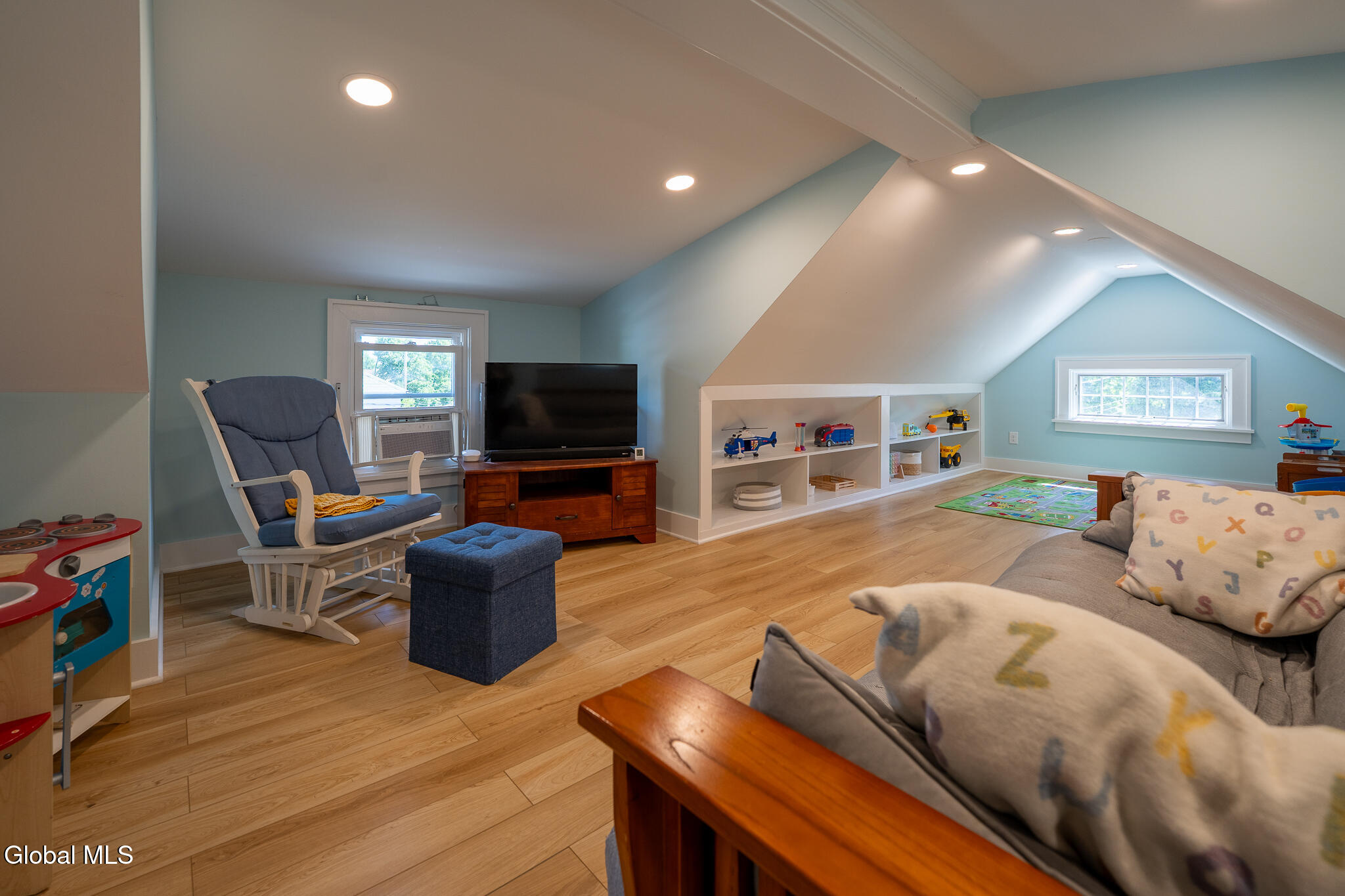 49 Glendale Avenue Albany NY 12208