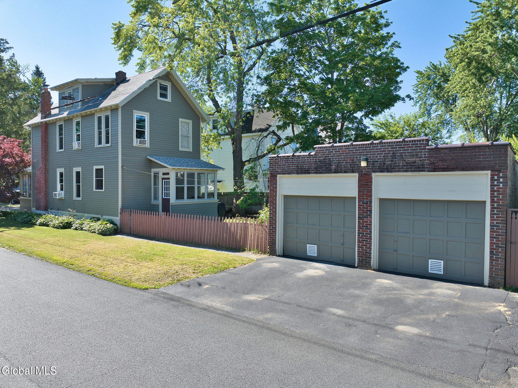 49 Glendale Avenue Albany NY 12208