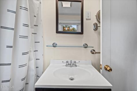 533 Bloomingrove Drive Rensselaer NY 12144