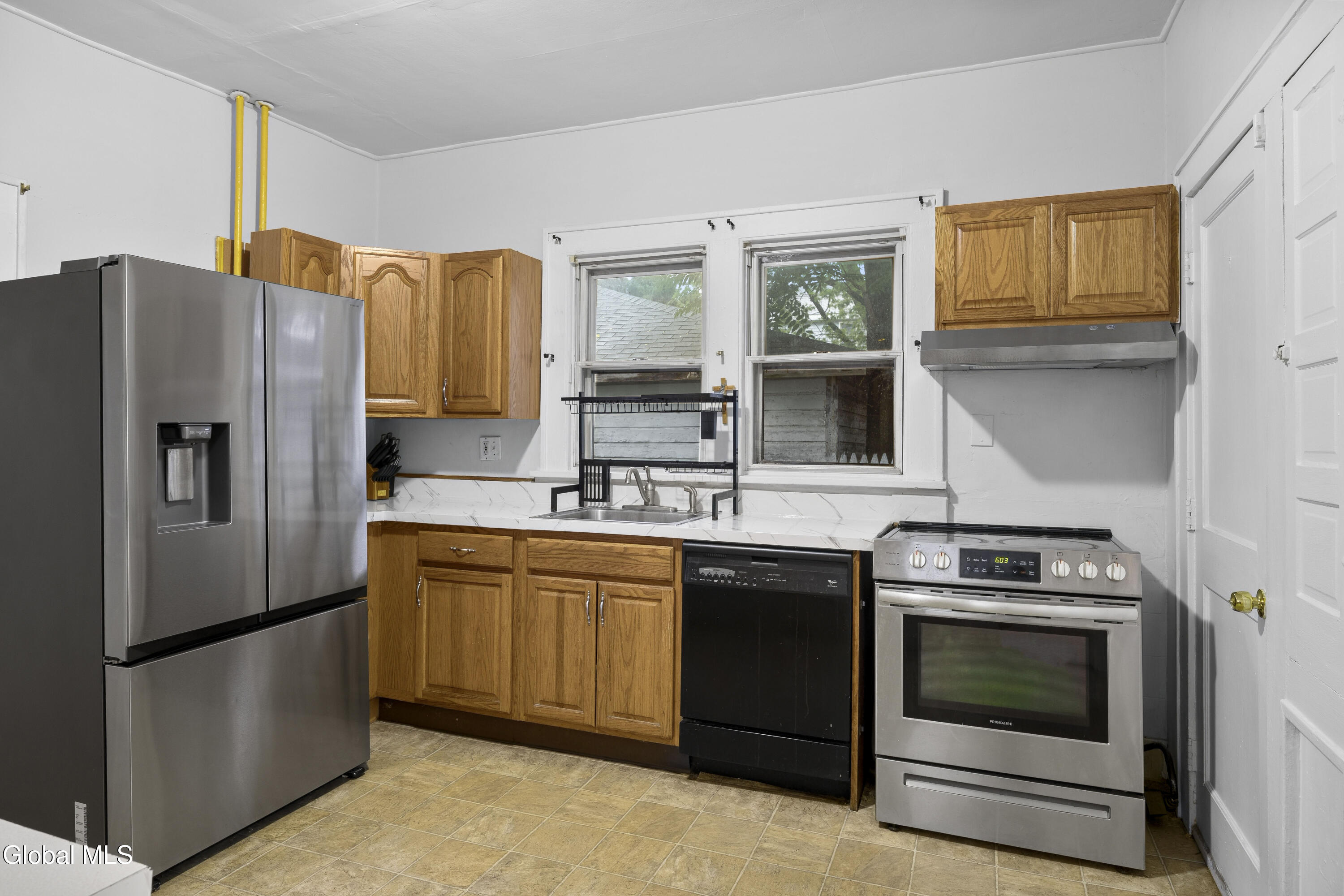 4 Maplewood Avenue Colonie NY 12205