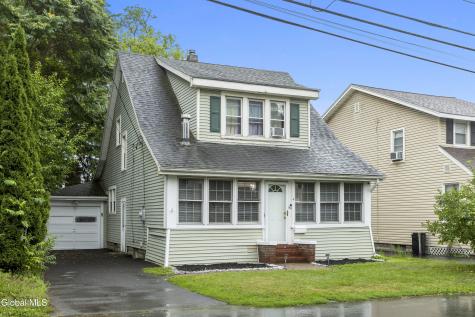 4 Maplewood Avenue Colonie NY 12205