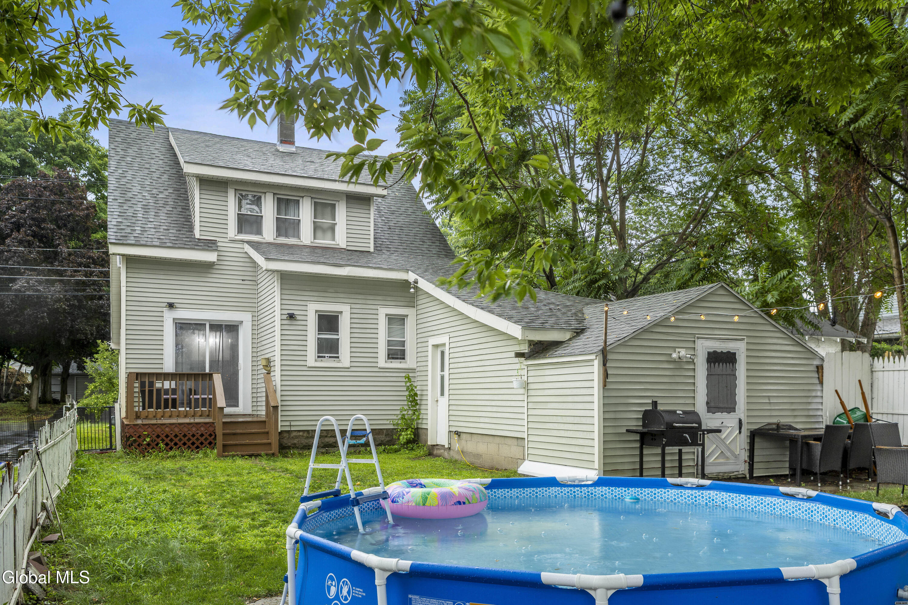 4 Maplewood Avenue Colonie NY 12205