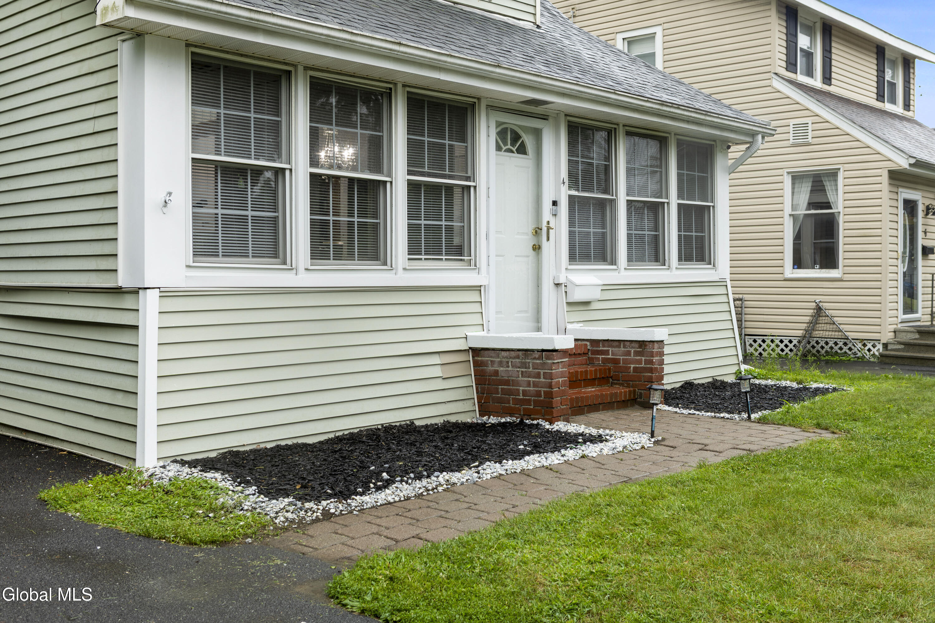 4 Maplewood Avenue Colonie NY 12205