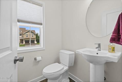 13 Weston Way Malta NY 12020