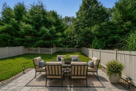 13 Weston Way Malta NY 12020