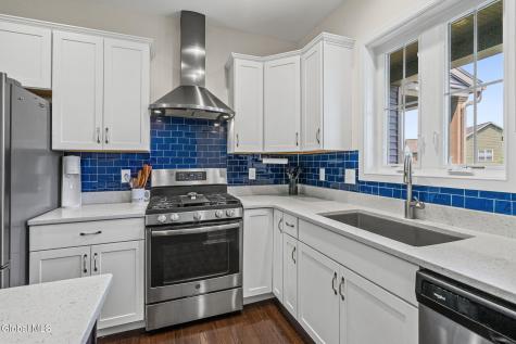 13 Weston Way Malta NY 12020