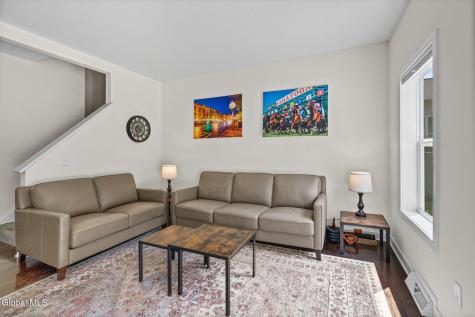 13 Weston Way Malta NY 12020