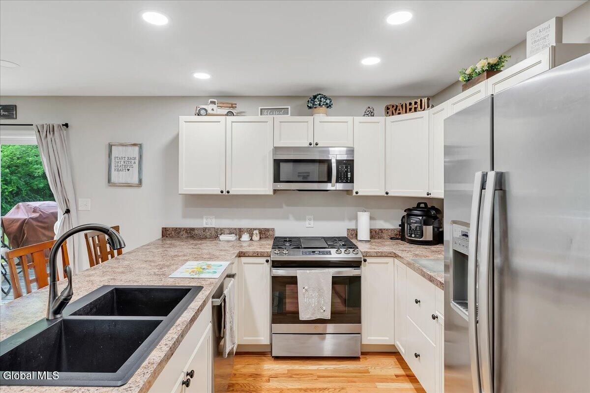 5 Lake Hills Road Troy NY 12180