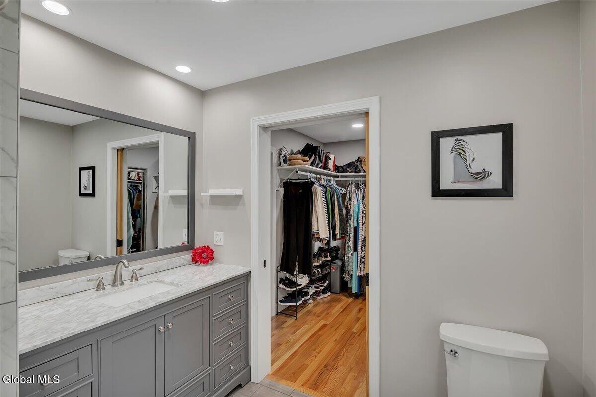5 Lake Hills Road Troy NY 12180