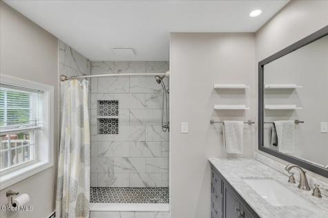 5 Lake Hills Road Troy NY 12180