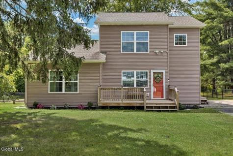 5 Lake Hills Road Troy NY 12180