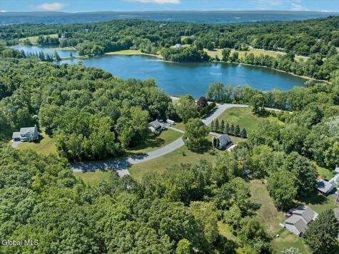 5 Lake Hills Road Troy NY 12180