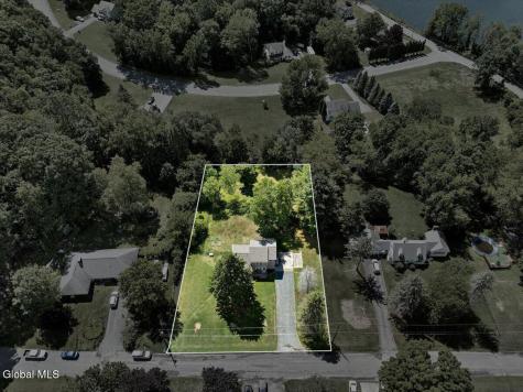 5 Lake Hills Road Troy NY 12180