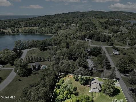 5 Lake Hills Road Troy NY 12180